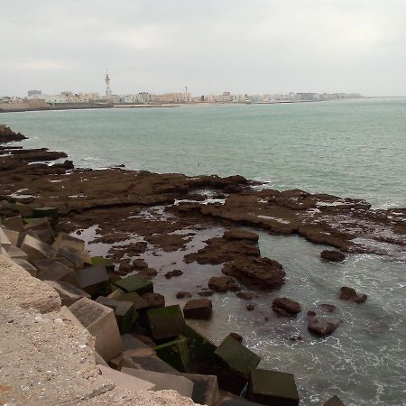 Apartamento Fenicia Con Aparcamiento Incluido Vistas Al Mar Cadiz Luaran gambar
