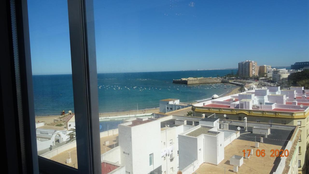 Apartamento Fenicia Con Aparcamiento Incluido Vistas Al Mar Cadiz Luaran gambar