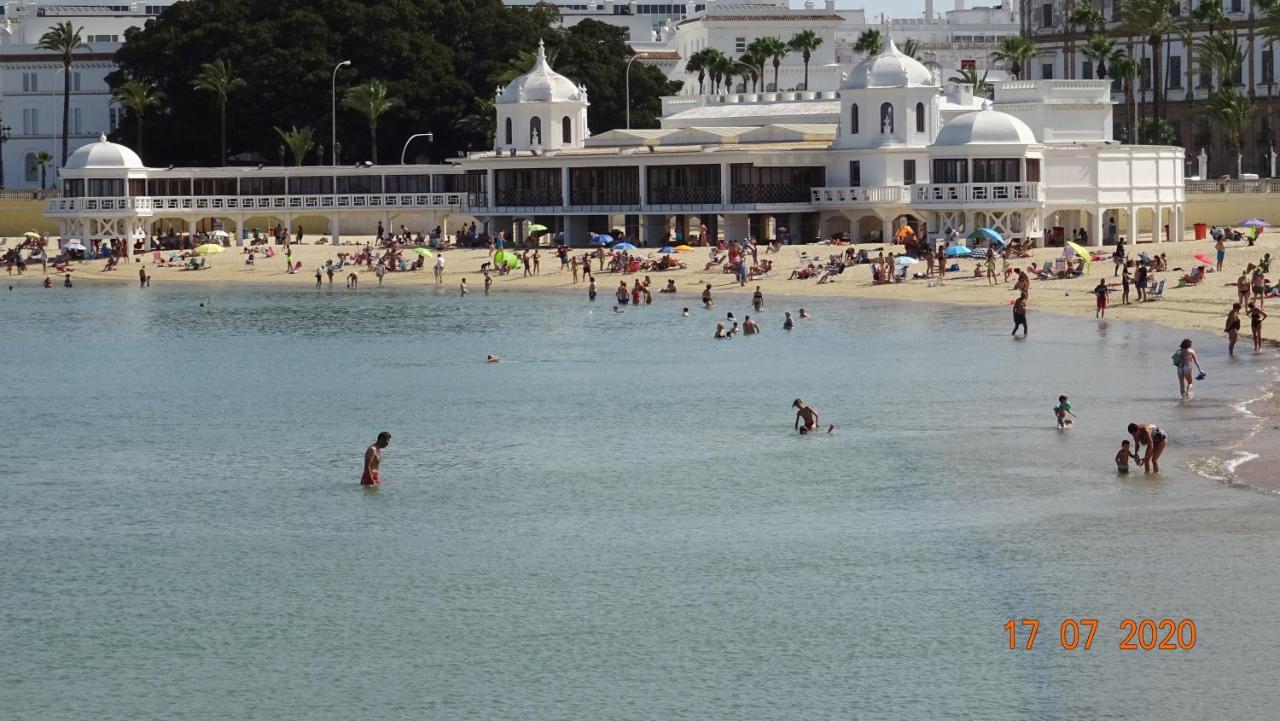 Apartamento Fenicia Con Aparcamiento Incluido Vistas Al Mar Cadiz Luaran gambar