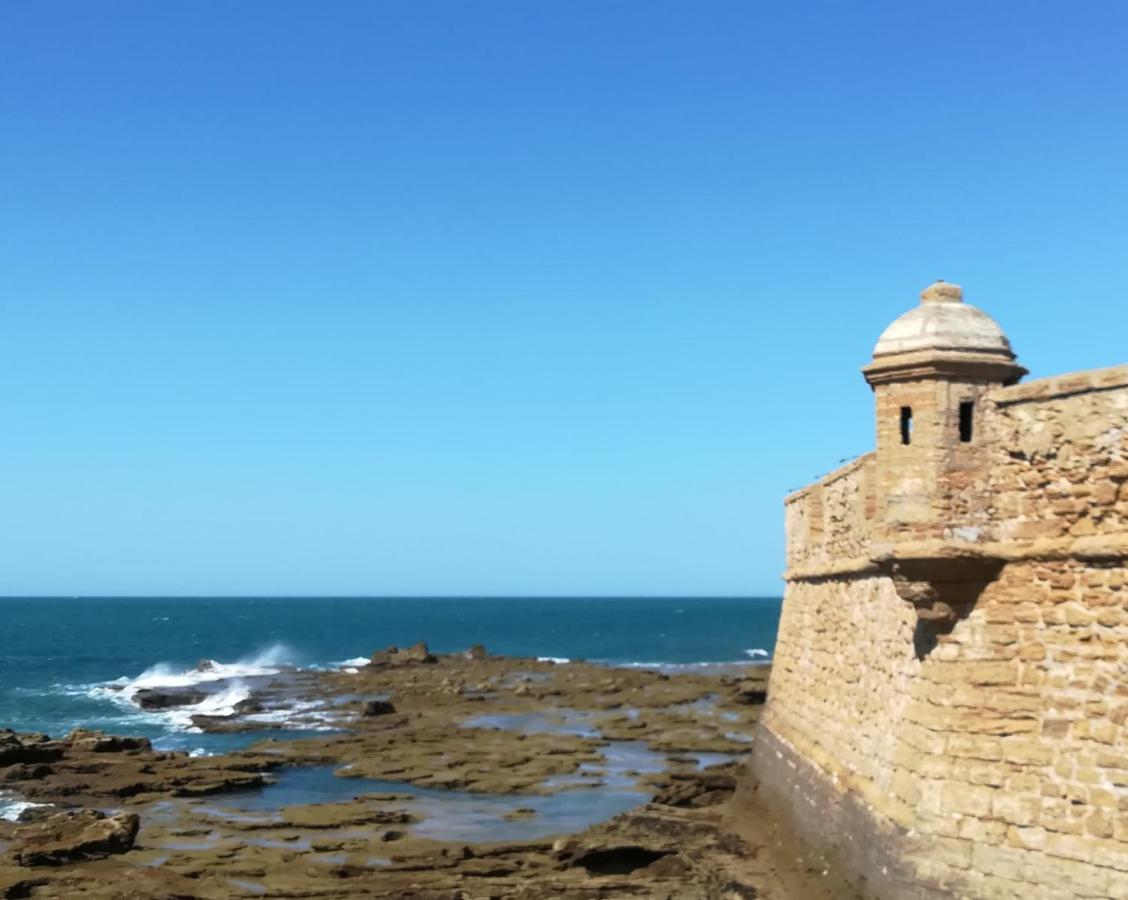 Apartamento Fenicia Con Aparcamiento Incluido Vistas Al Mar Cadiz Luaran gambar