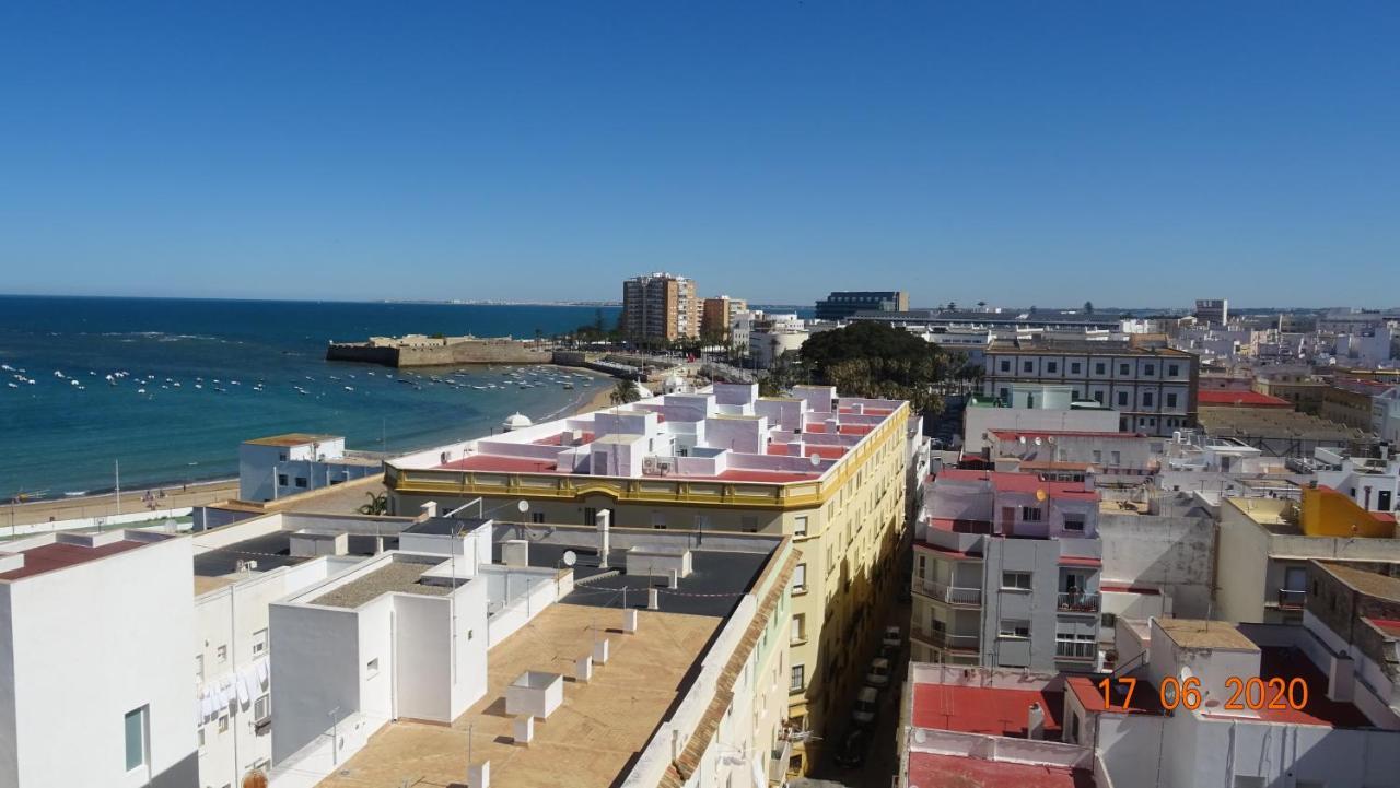 Apartamento Fenicia Con Aparcamiento Incluido Vistas Al Mar Cadiz Luaran gambar